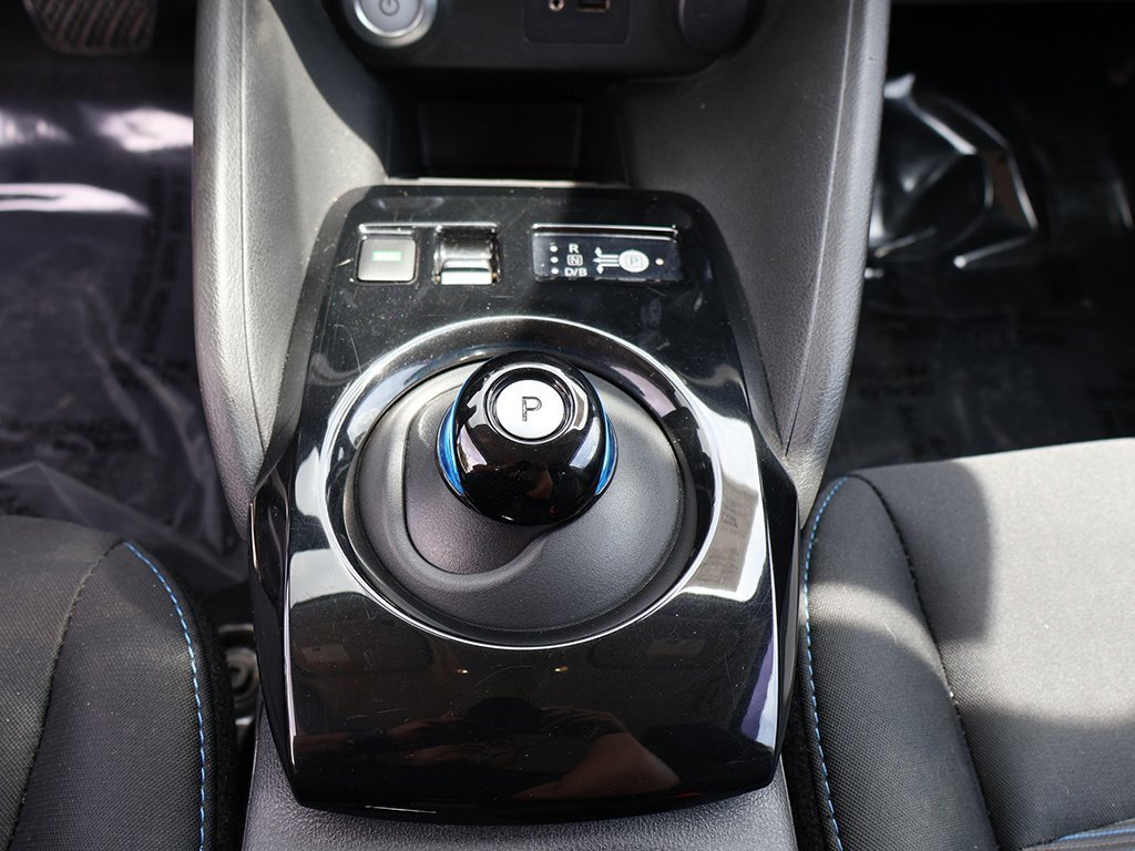Used 2018 Nissan Leaf SV w/ SV Technology Package image 49