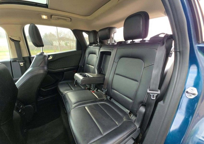 Used 2020 Ford Escape SEL image 8
