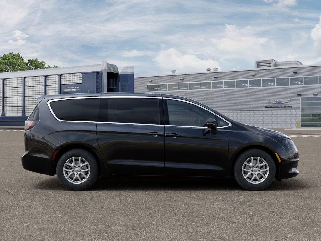 New 2026 Chrysler Voyager LX FWD image 21