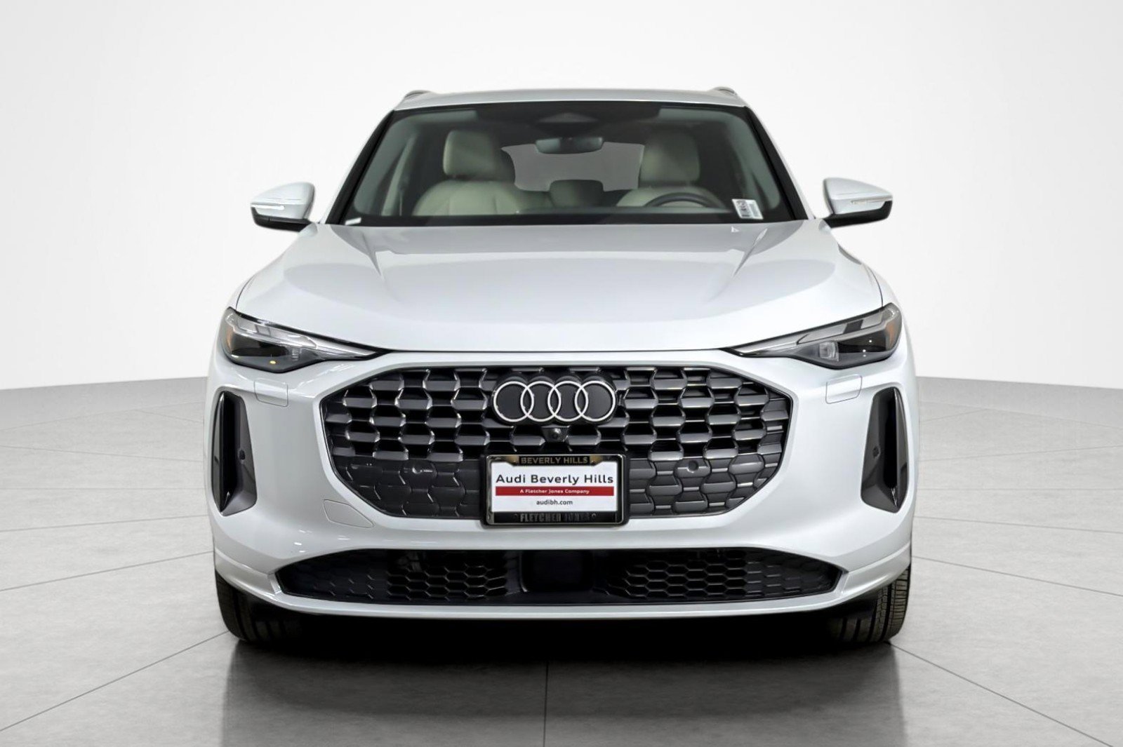 Used 2025 Audi Q5 Premium w/ Convenience Package AWD/4WD image 8