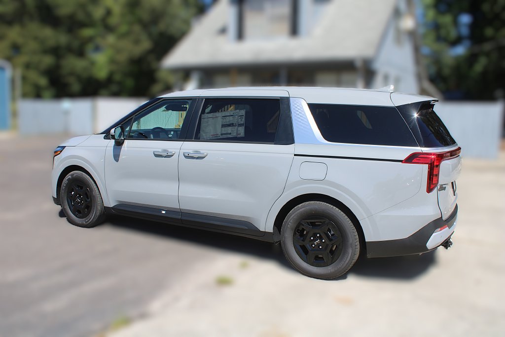 New 2027 Kia Carnival LX FWD image 15