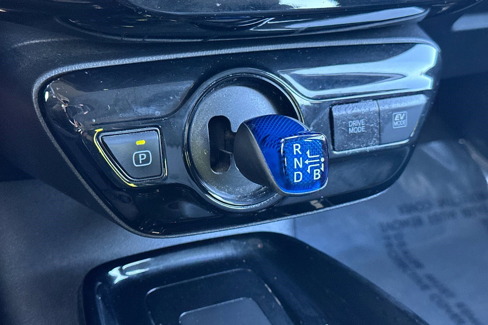 Used 2020 Toyota Prius XLE image 17