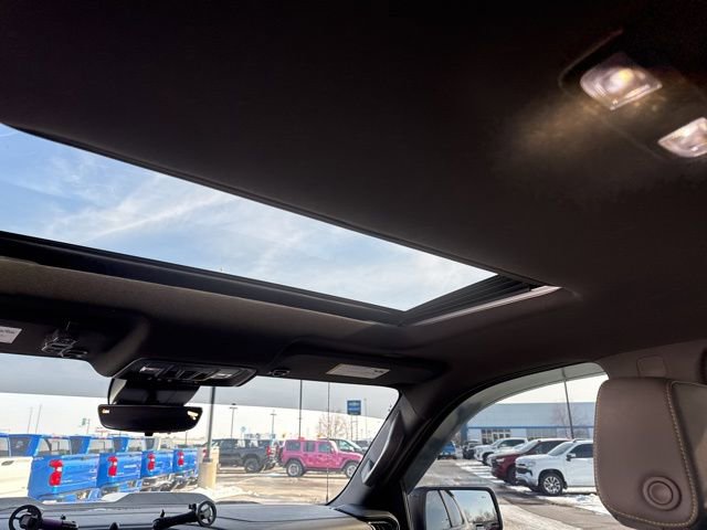 Used 2023 Chevrolet Silverado 1500 ZR2 w/ Technology Package image 21