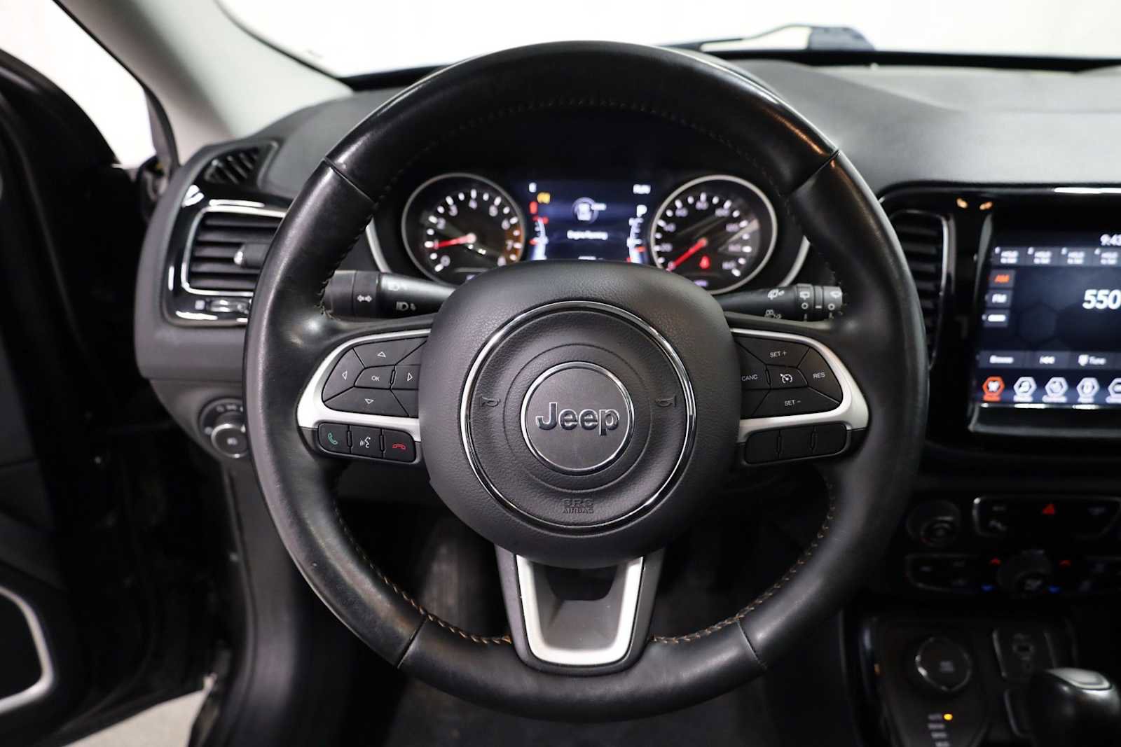 Used 2019 Jeep Compass Limited w/ Safety & Security Group AWD/4WD image 23