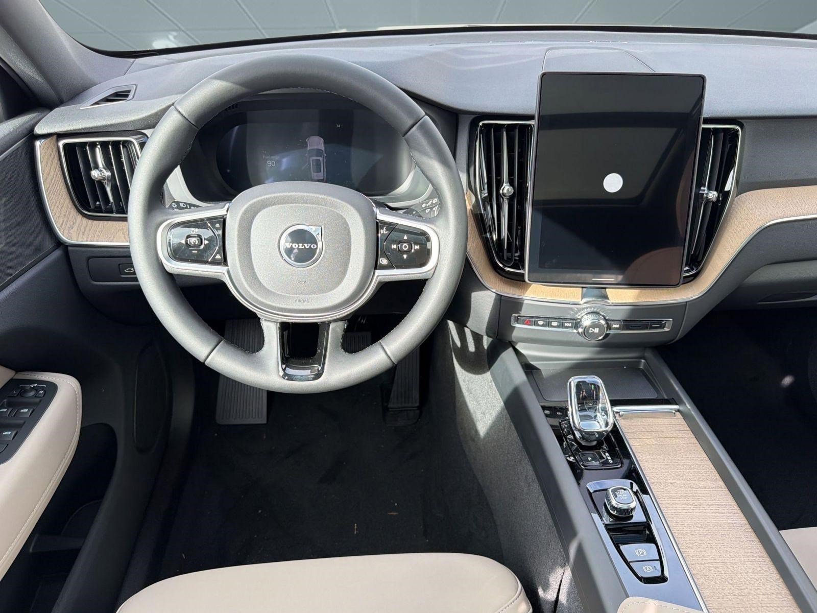 New 2026 Volvo XC60 B5 Plus w/ Protection Package Premier image 26