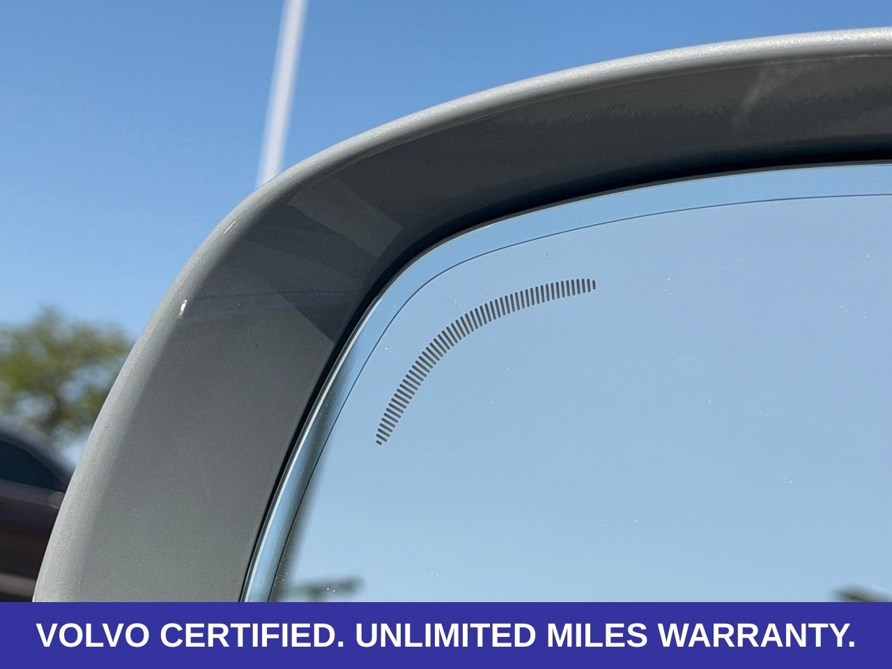 Certified 2025 Volvo XC90 B6 Plus w/ Protection Package Premier AWD/4WD image 13