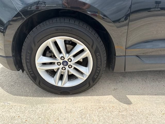 Used 2015 Ford Edge SEL w/ Equipment Group 201A FWD image 5