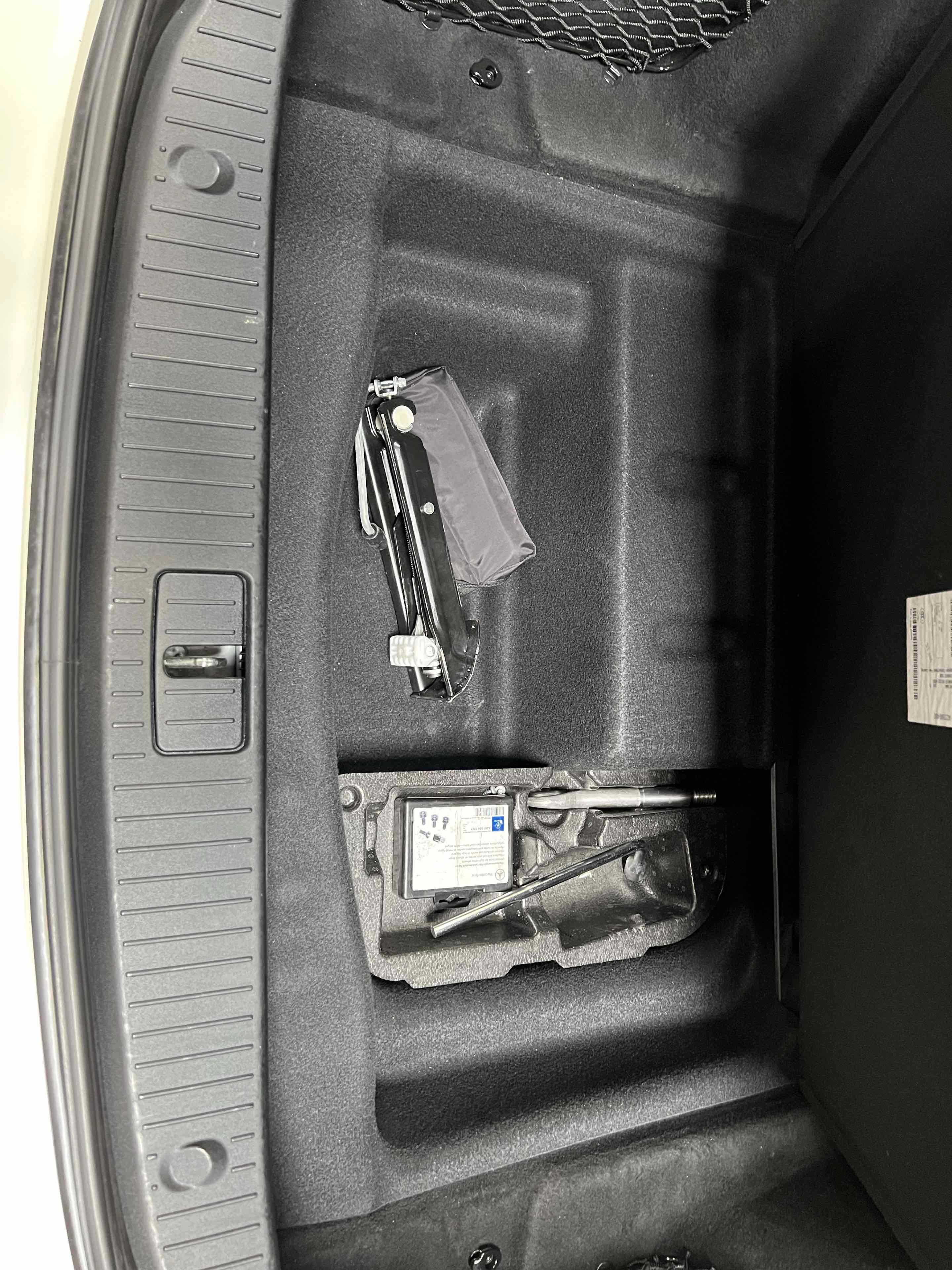 Used 2018 Mercedes-Benz S 450 Sedan image 25