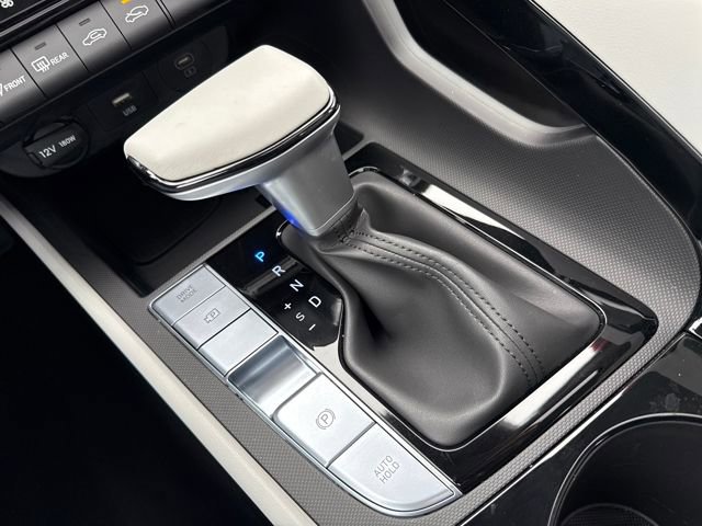 Certified 2025 Hyundai Elantra Limited image 44