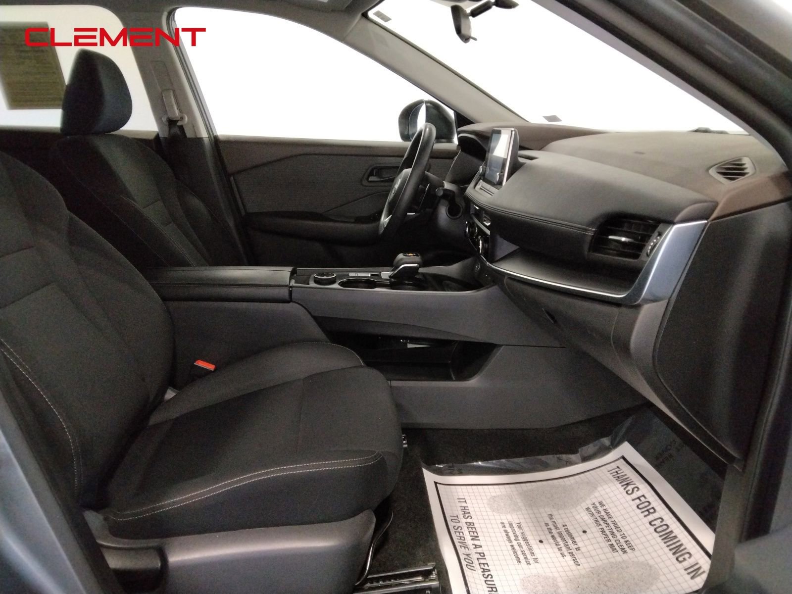 Used 2023 Nissan Rogue S image 33