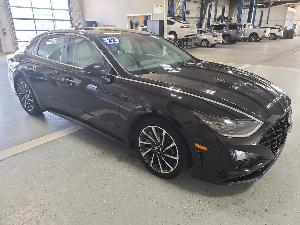 Used 2022 Hyundai Sonata Limited FWD image 4