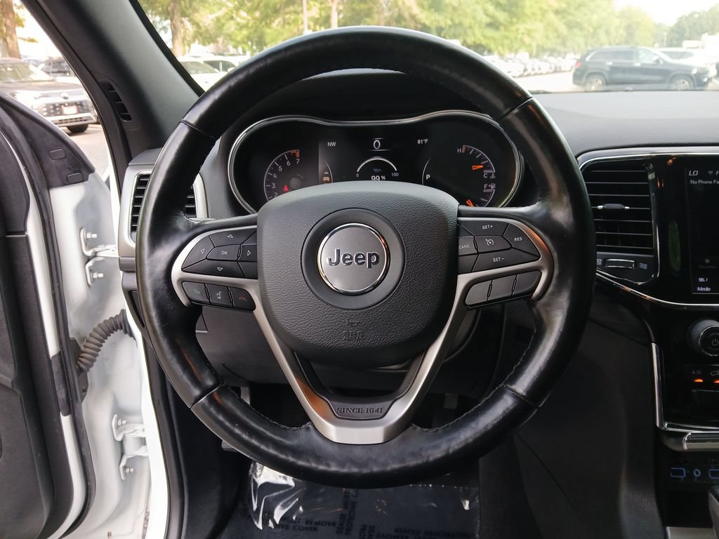 Used 2020 Jeep Grand Cherokee Altitude AWD/4WD image 30