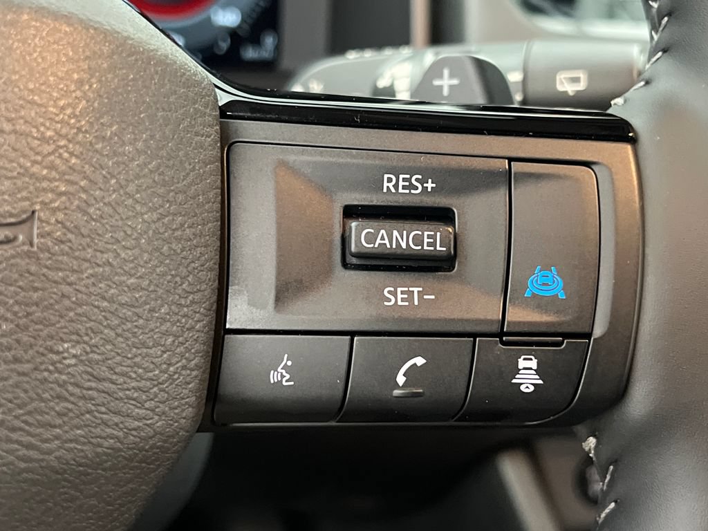 Used 2026 Nissan Rogue SL FWD image 46