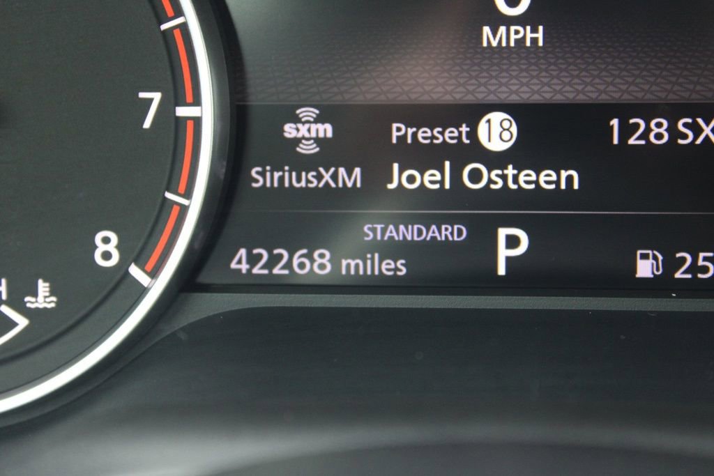 Used 2023 Nissan Rogue S image 31