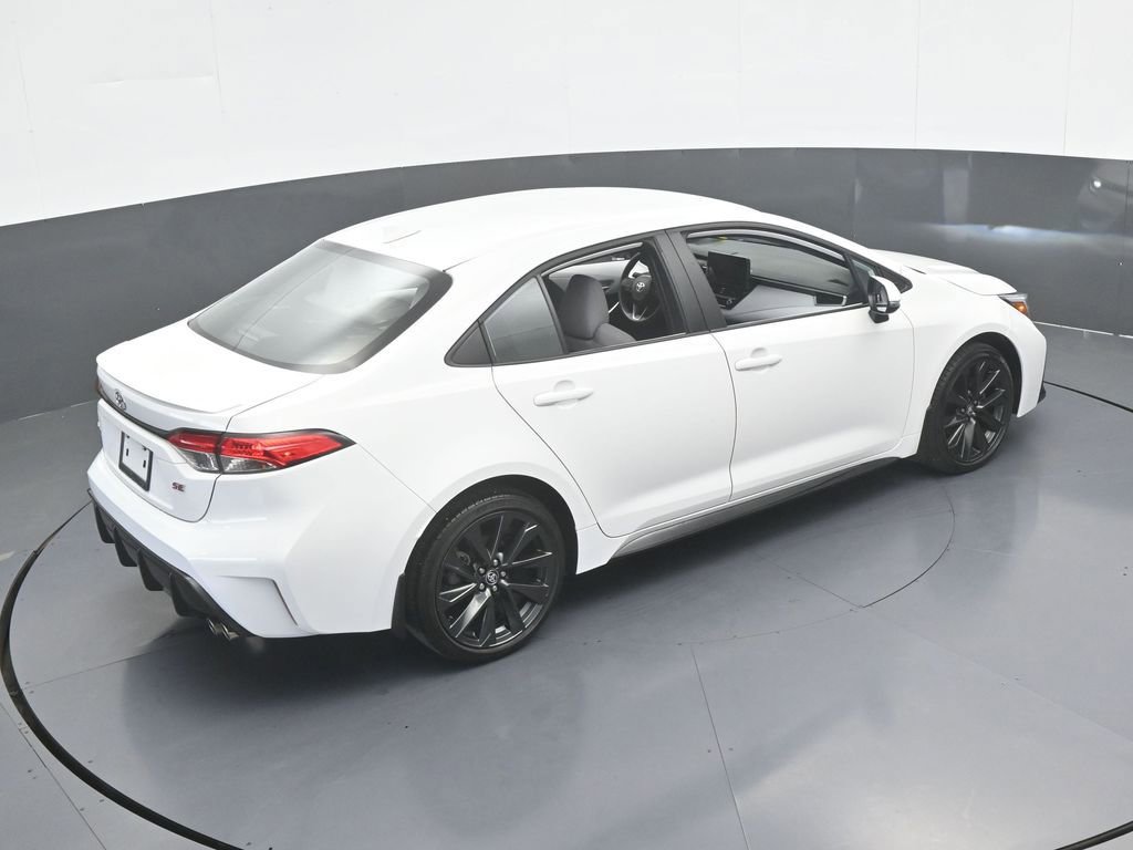 Used 2024 Toyota Corolla SE image 45
