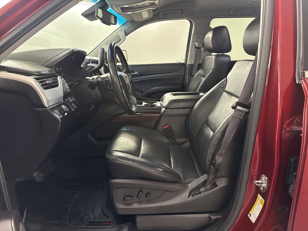Used 2016 GMC Yukon SLT w/ HD Trailering Package image 28