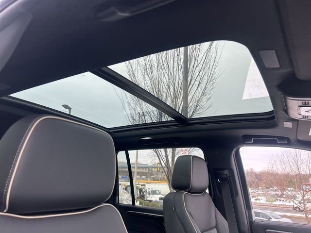 New 2026 Chevrolet Suburban Premier w/ Sun And Tow Package image 21