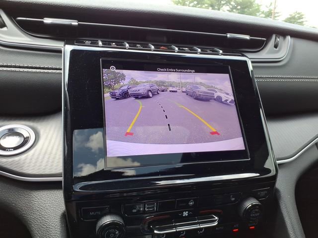 Used 2025 Jeep Grand Cherokee L Altitude AWD/4WD image 14
