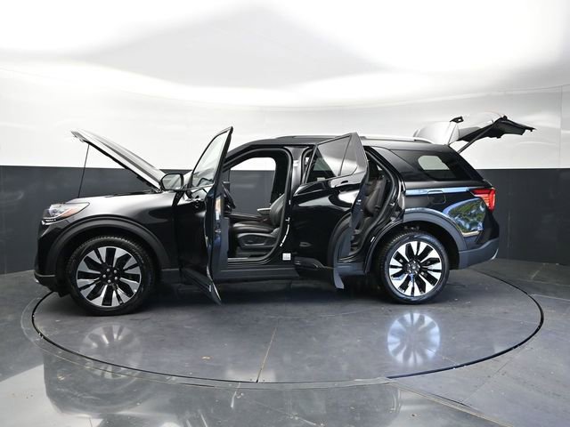 Used 2025 Ford Explorer Platinum w/ LUX Leather Package AWD/4WD image 42
