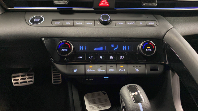 New 2026 Hyundai Elantra N FWD image 18