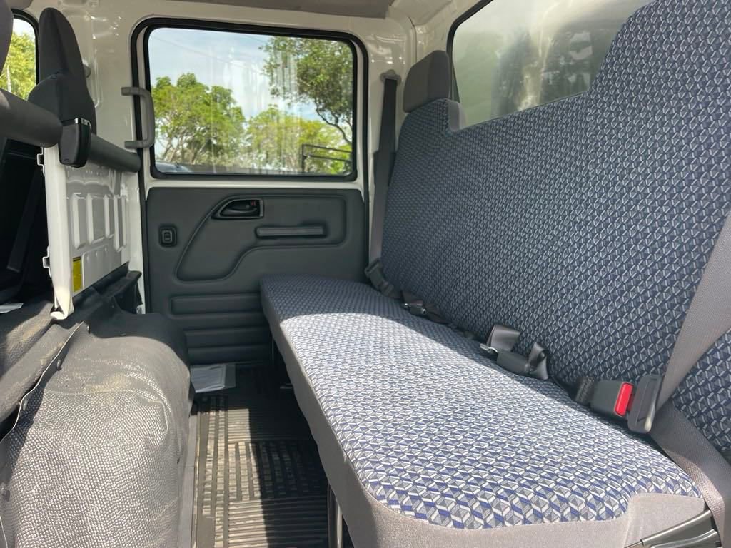 New 2024 Chevrolet Low Cab Forward image 8