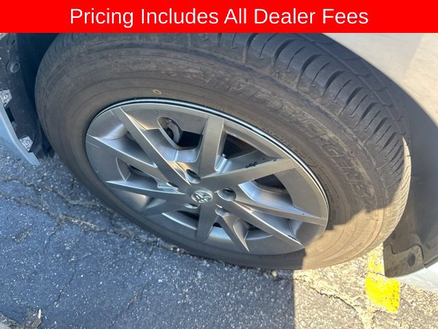 Used 2016 Toyota Prius V Three FWD image 17