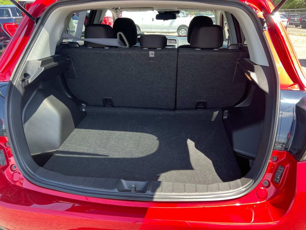 Used 2025 Mitsubishi Outlander Sport SE AWD/4WD image 10