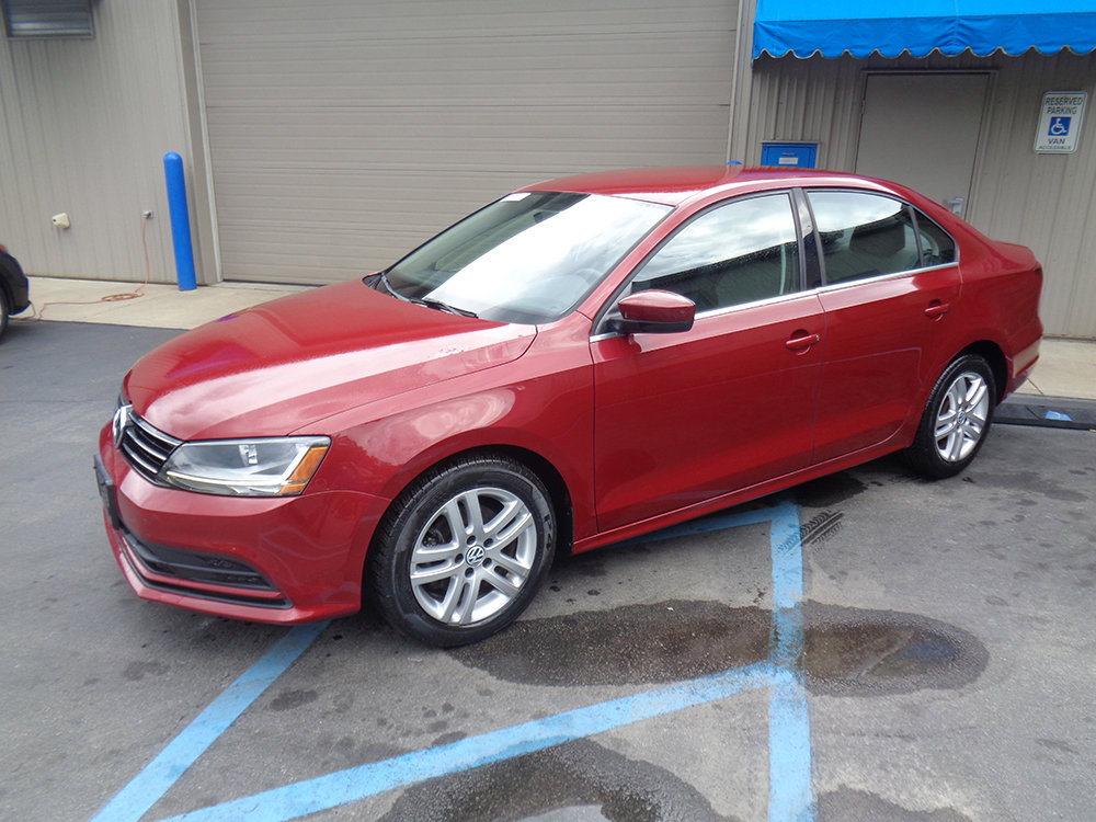 Used 2017 Volkswagen Jetta S w/ Jetta S Cold Weather Package FWD image 4