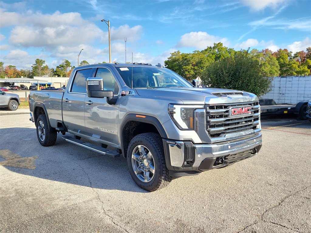 New 2025 GMC Sierra 3500 SLT w/ SLT Premium Package image 1