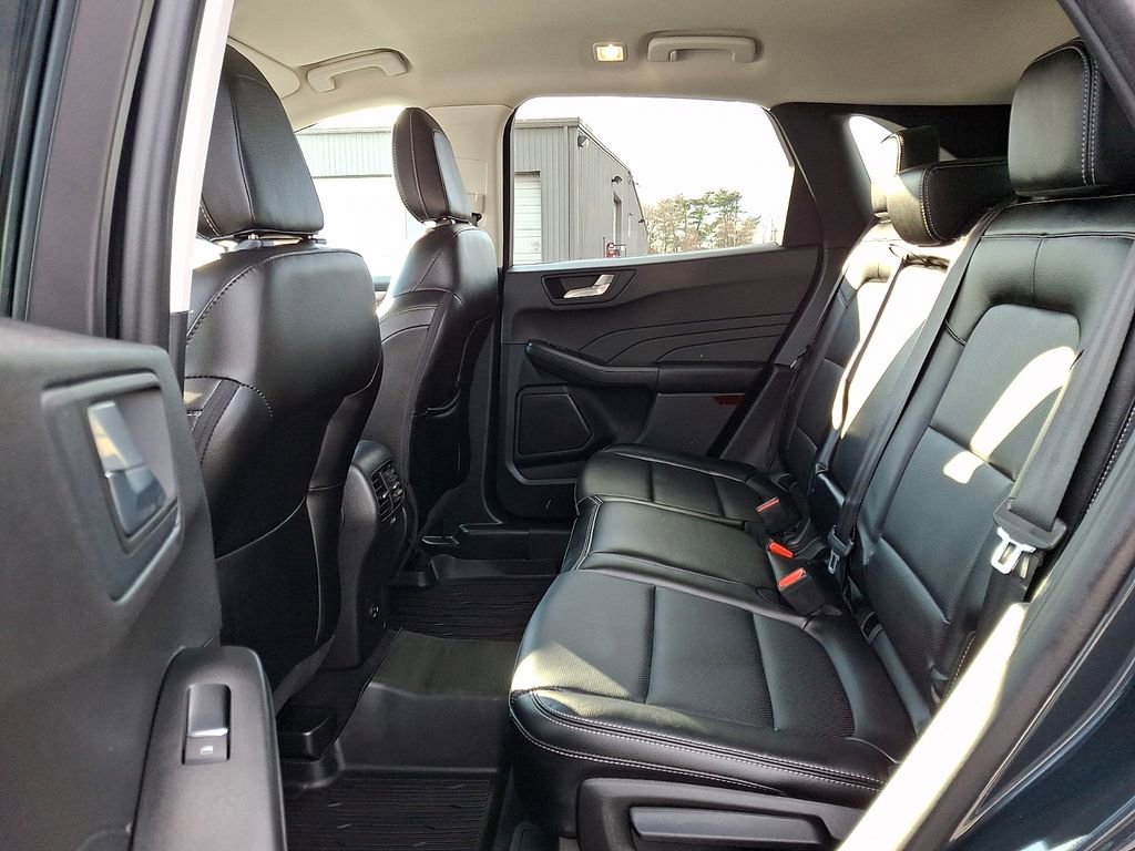 Certified 2022 Ford Escape SEL image 10