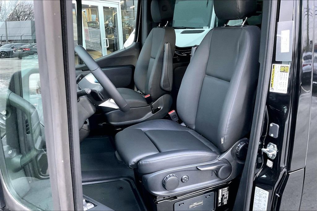 New 2025 Mercedes-Benz Sprinter 3500 image 9