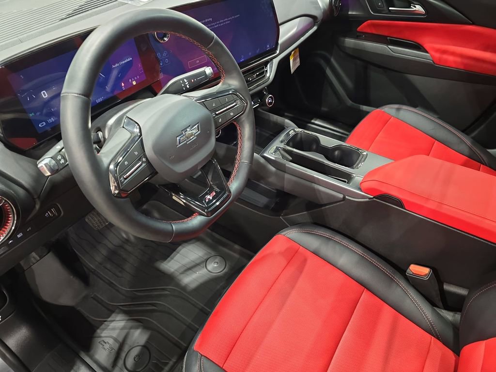 New 2025 Chevrolet Equinox EV RS w/ LPO, Illumination Package image 17