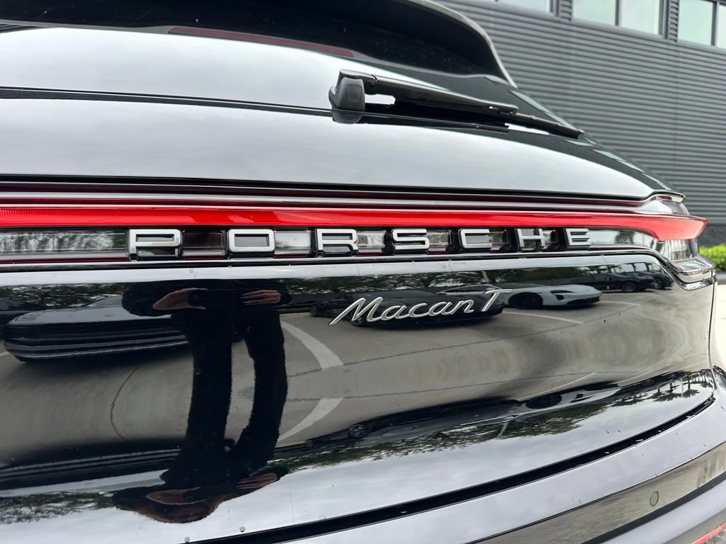 Used 2026 Porsche Macan Turbo AWD/4WD image 14