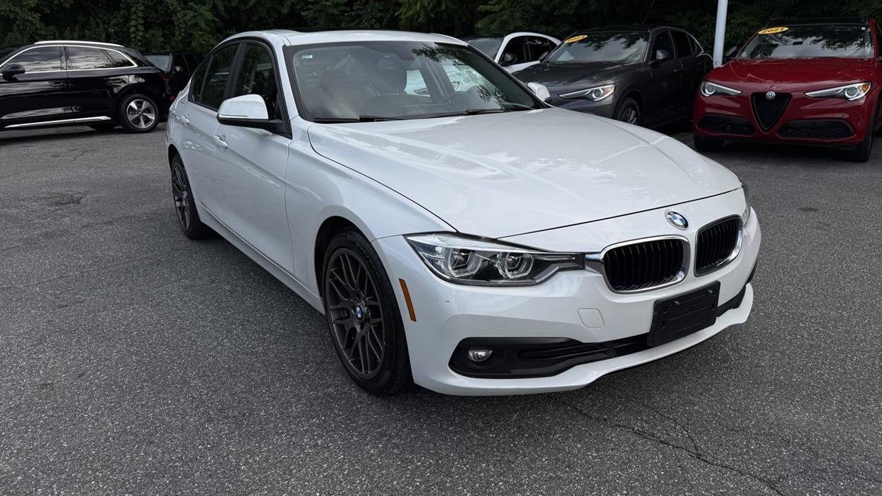 Used 2018 BMW 320i xDrive Sedan AWD/4WD image 21