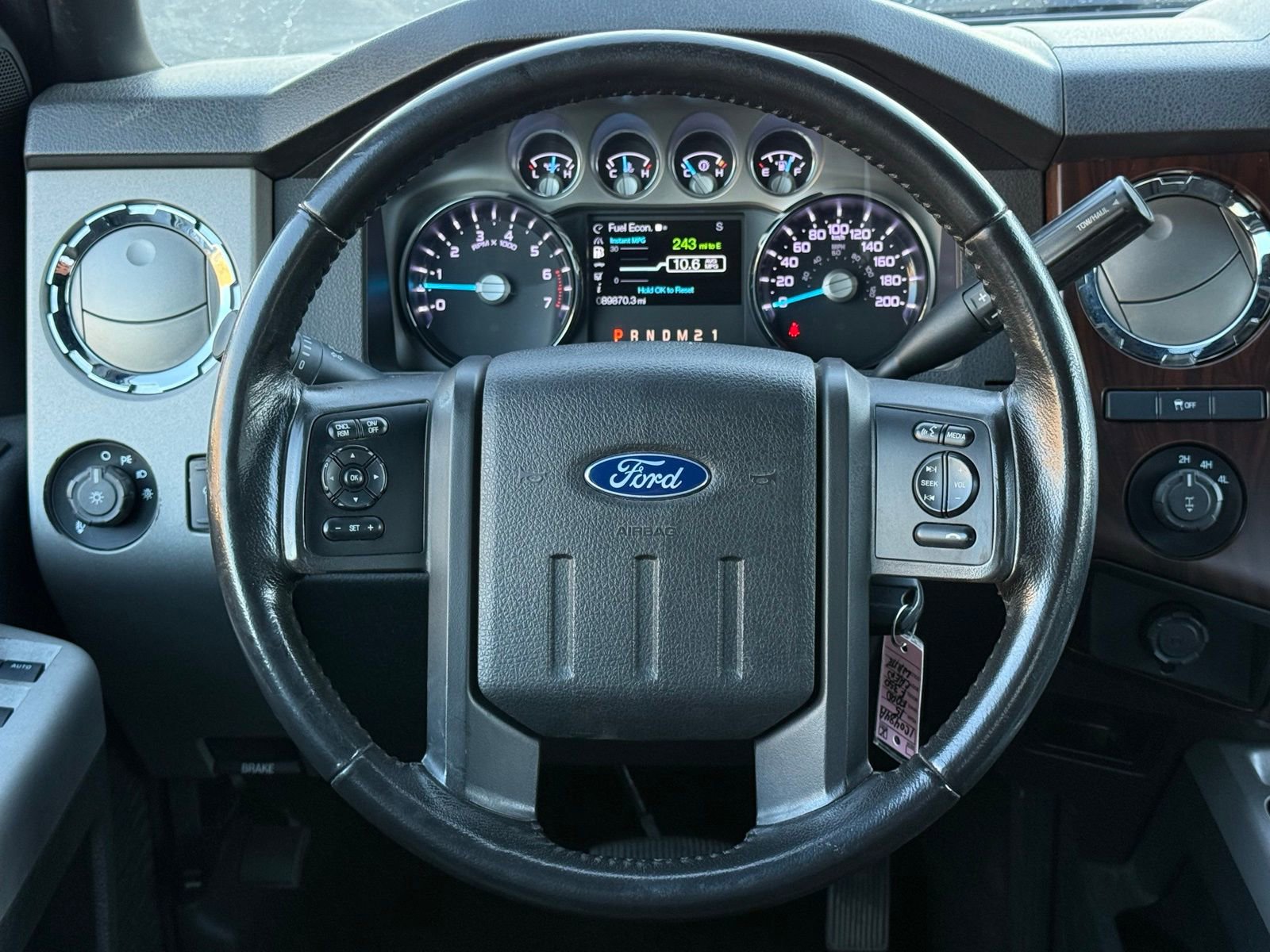 Used 2015 Ford F350 Lariat w/ Lariat Chrome Package image 25