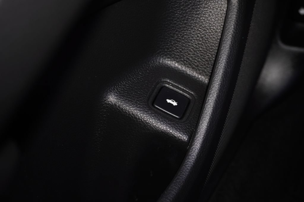 Used 2020 Honda Accord LX image 13