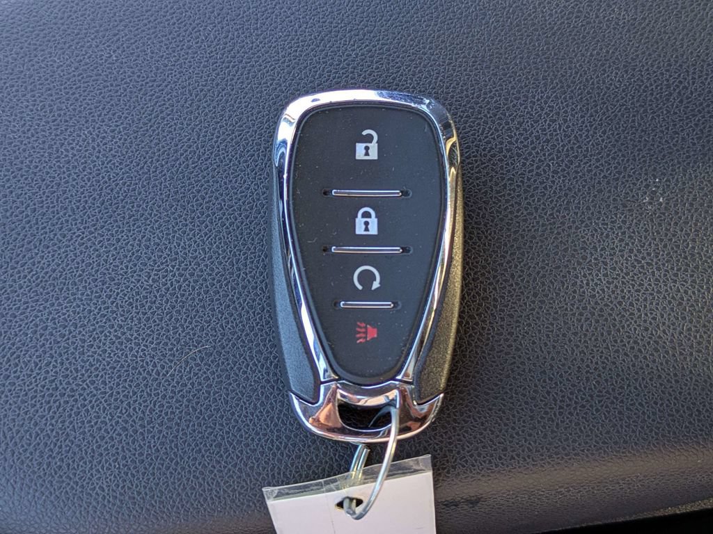 Used 2025 Chevrolet Trax LT w/ LT Convenience Package FWD image 28