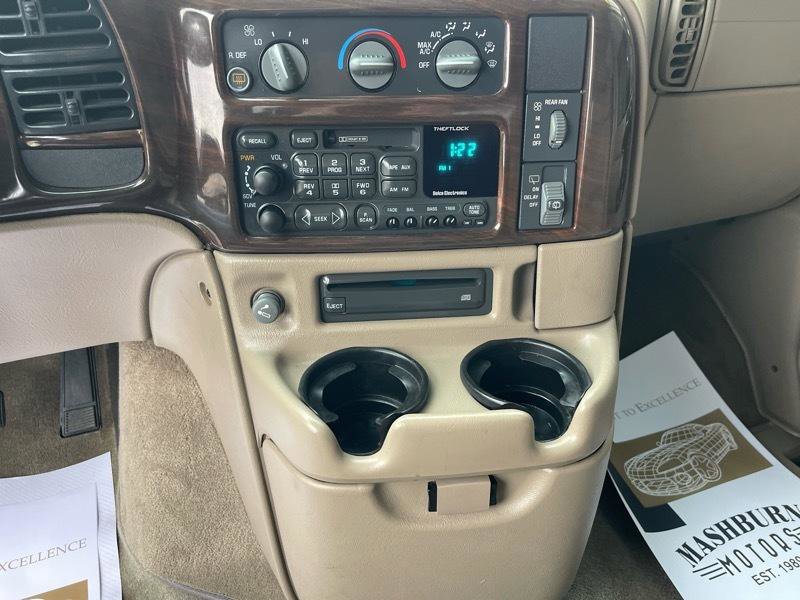 Used 2004 GMC Safari Conversion image 28