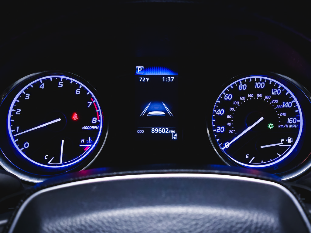 Used 2020 Toyota Camry SE FWD image 23