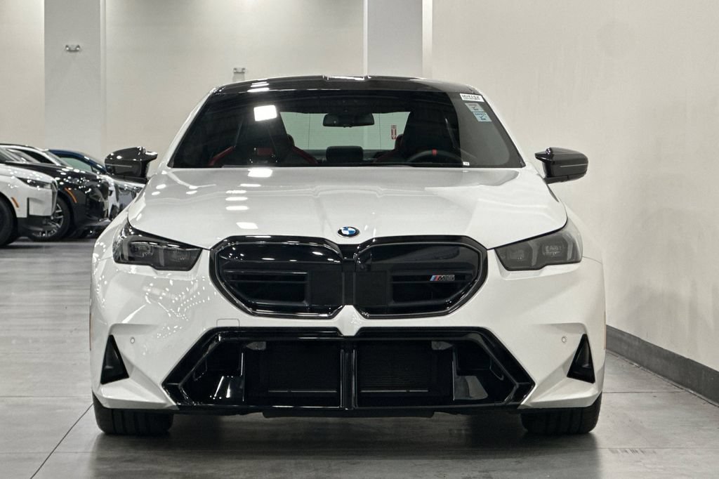 Used 2025 BMW M5 w/ Carbon Package AWD/4WD image 9
