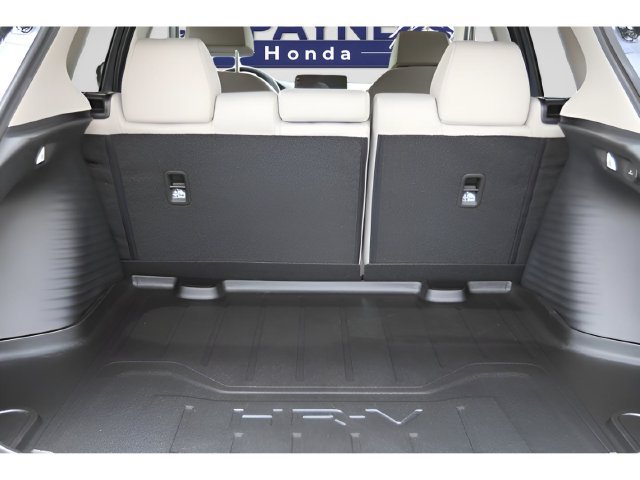 New 2027 Honda HR-V LX image 9