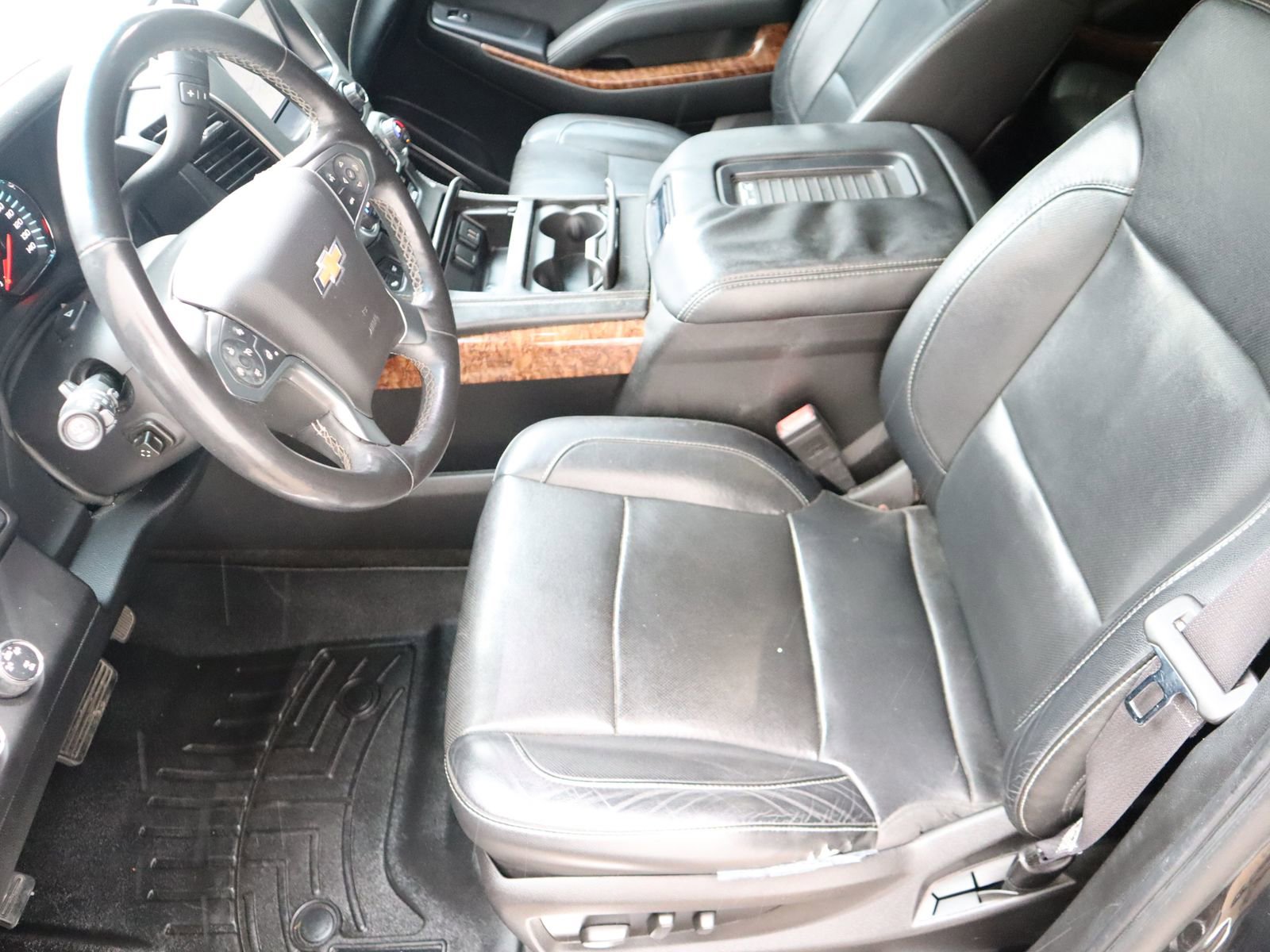 Used 2015 Chevrolet Suburban LTZ AWD/4WD image 31