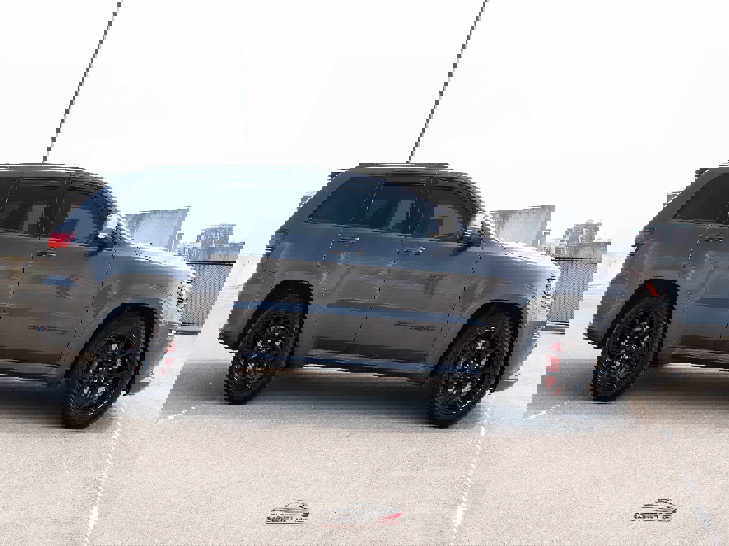 Used 2016 Jeep Grand Cherokee SRT image 8