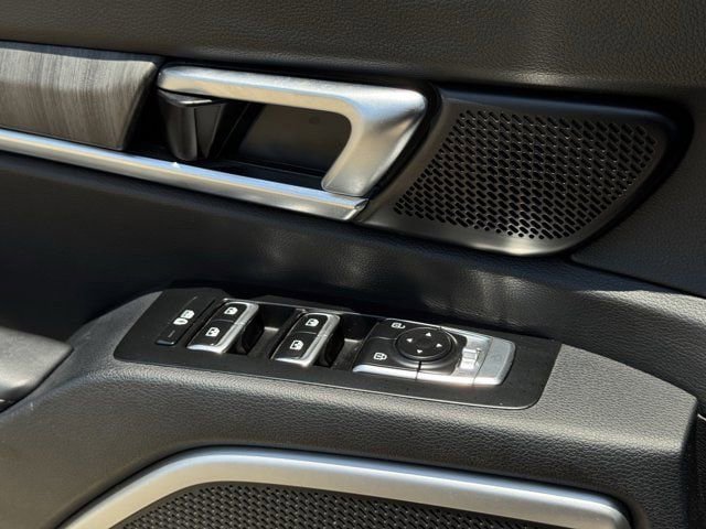 Used 2023 Kia Telluride EX w/ EX Captain's Chair Package FWD image 28