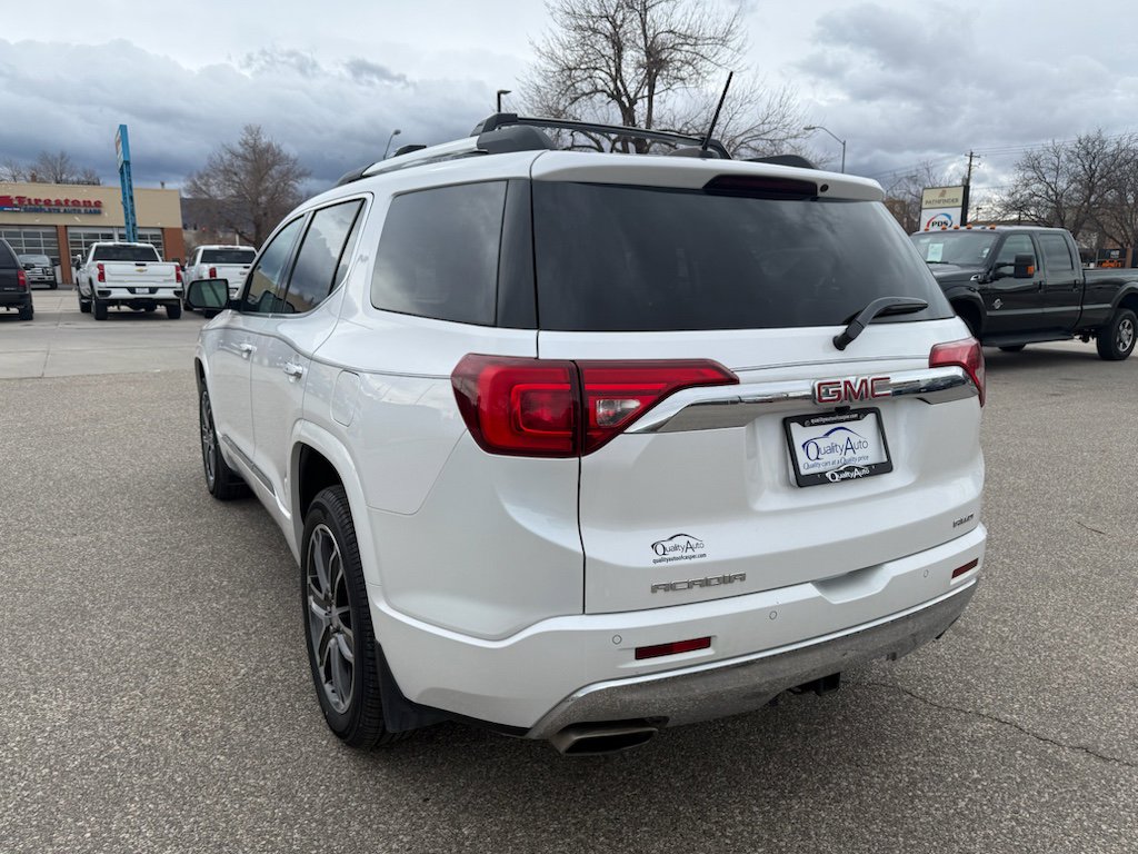 Used 2018 GMC Acadia Denali w/ Technology Package image 8