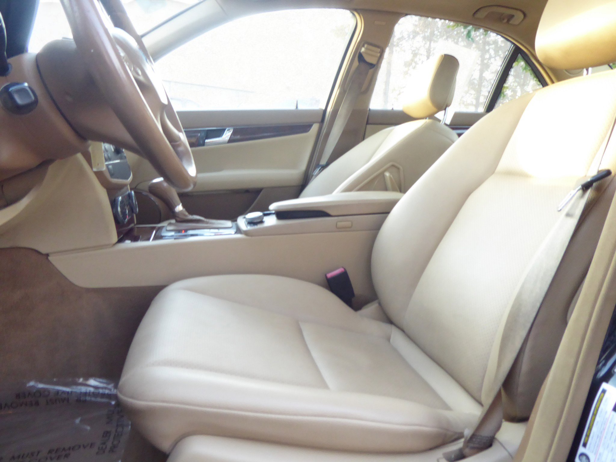 Used 2008 Mercedes-Benz C 300 Sport image 17