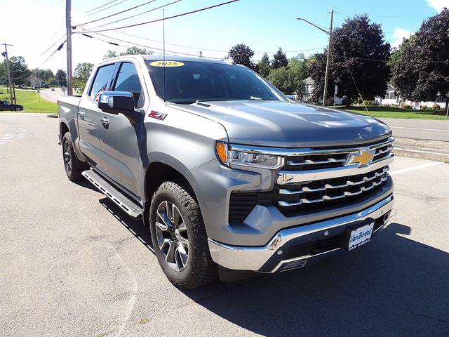 Used 2025 Chevrolet Silverado 1500 LTZ w/ LTZ Premium Package AWD/4WD image 7