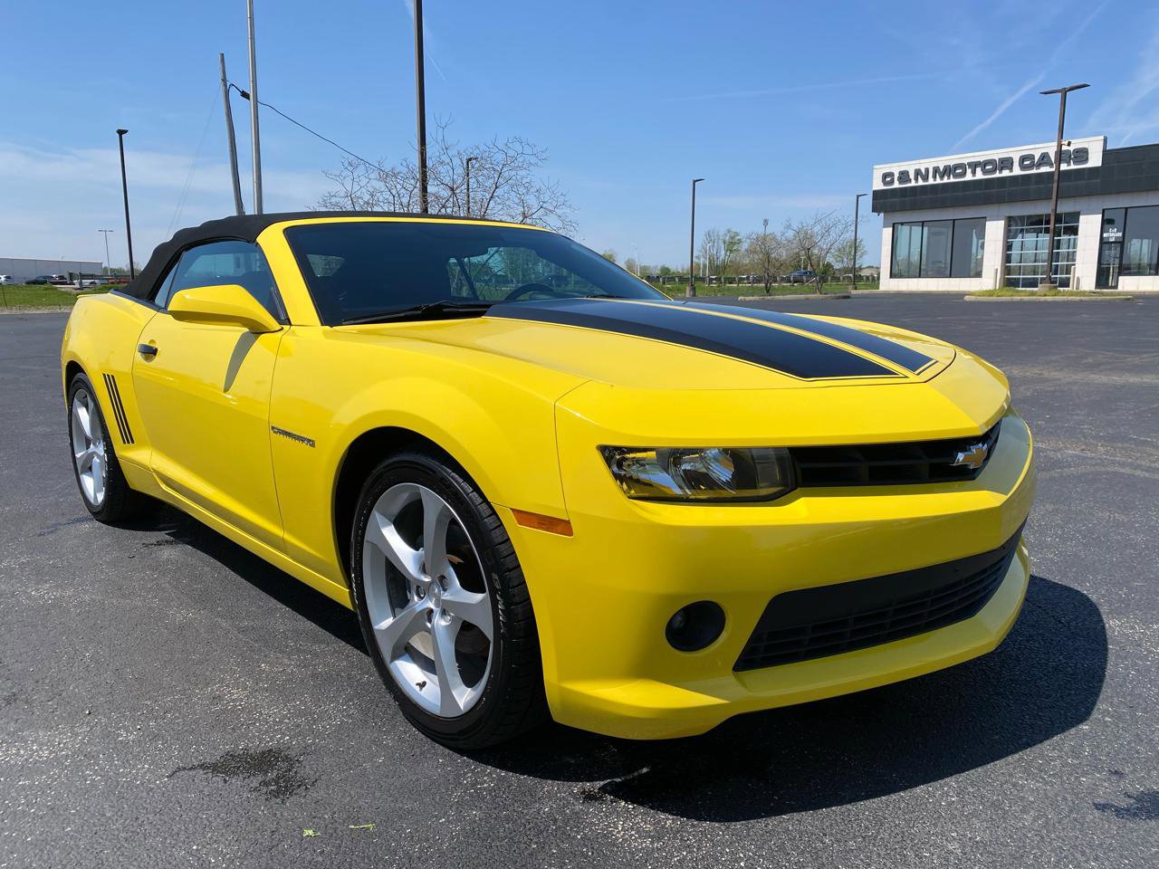 Used 2015 Chevrolet Camaro LT RWD image 6
