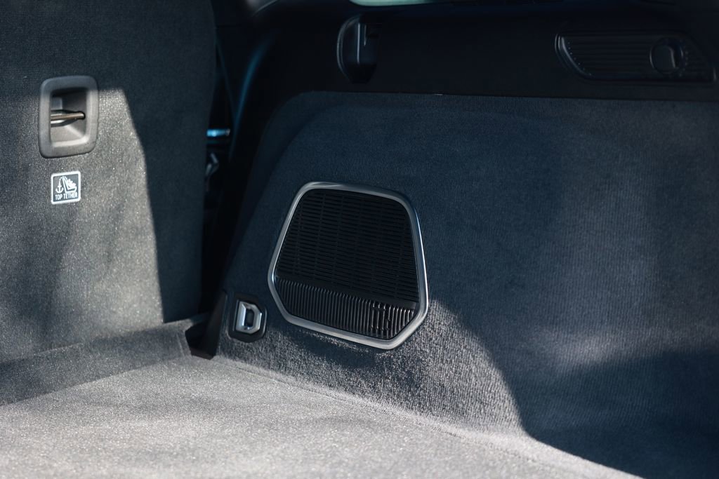 Used 2023 Jeep Grand Cherokee Overland w/ Advanced Protech Group III AWD/4WD image 40