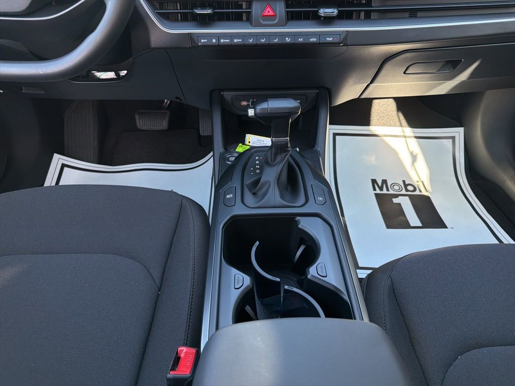 New 2026 Kia K4 FWD image 24